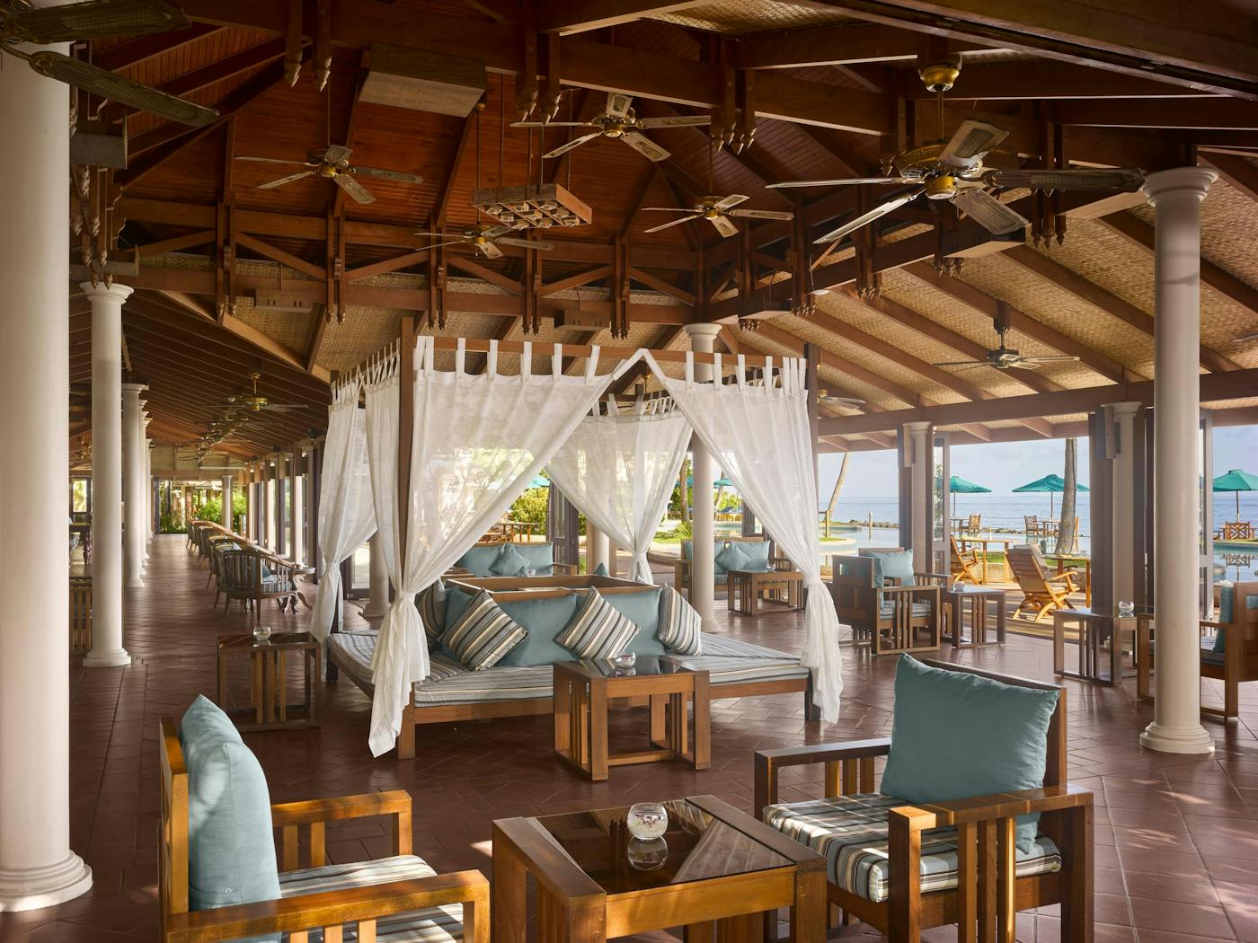 Boli Bar at Royal Island Resort & Spa